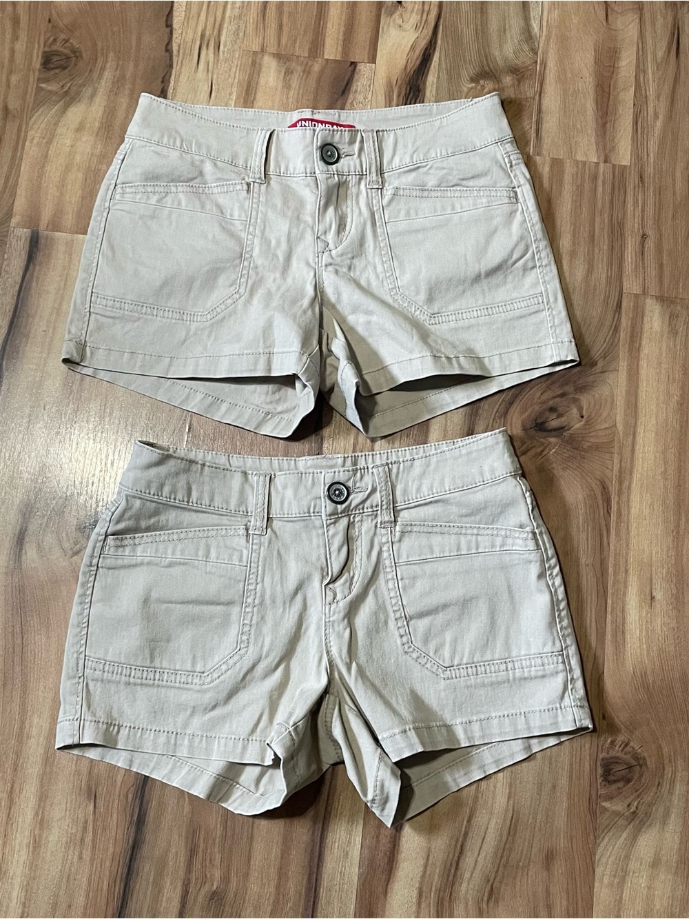 Set of 2 UNIONBAY Delaney Stretch Twill Shorts Cream Light Tan Size 1